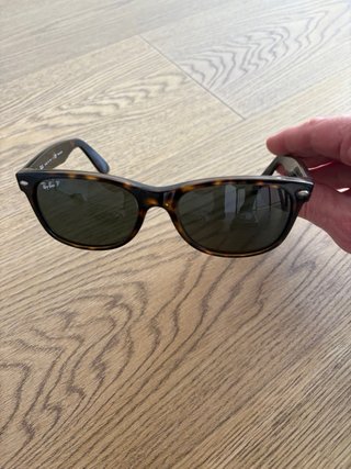 Gafas de sol Ray-Ban Marrones polarizadas.
