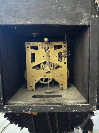 Reloj ODO de pared antiguo dorado