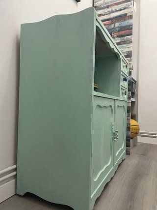 Mueble recibidor restaurado verde