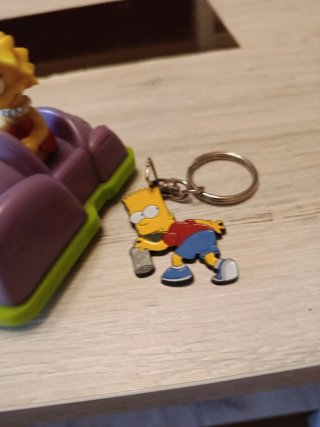 Lote Figuras Simpson Coche y Llavero