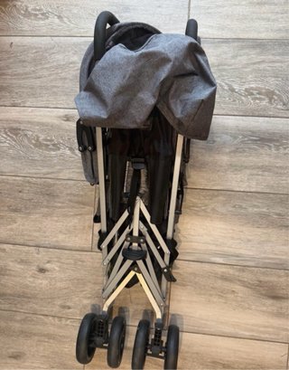 Cochecito de bebé Asalvo gris