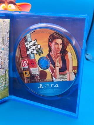 Grand Theft Auto V GTA 5 PS4 + Mapa