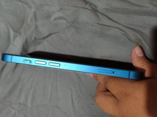iPhone 13 Apple