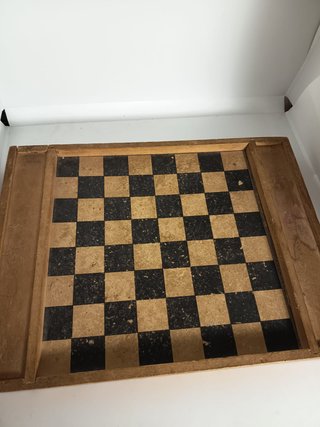Antiguo juego de damas de madera
