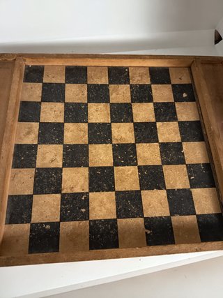 Antiguo juego de damas de madera