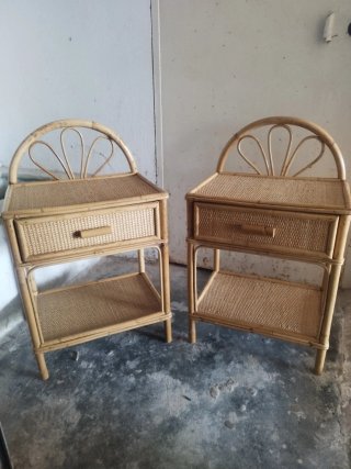 Cómoda de mimbre y bambú 2 mesitas y cabecero