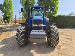 Tractor New Holland TM175