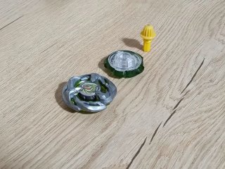Trio del dragón beyblade X.