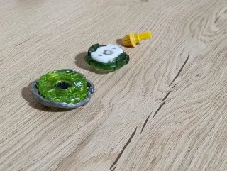 Trio del dragón beyblade X.