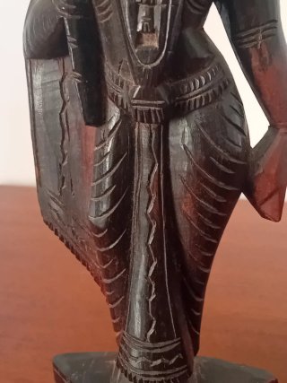 Statuetta africana in legno  Originale