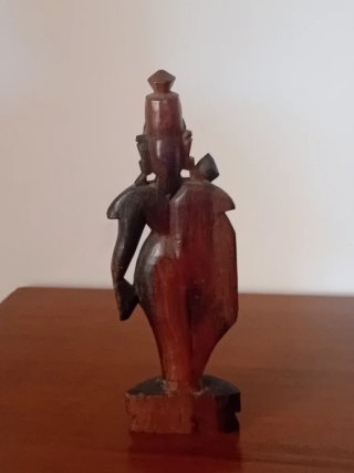 Statuetta africana in legno  Originale