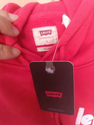 Sudadera Levis con capucha