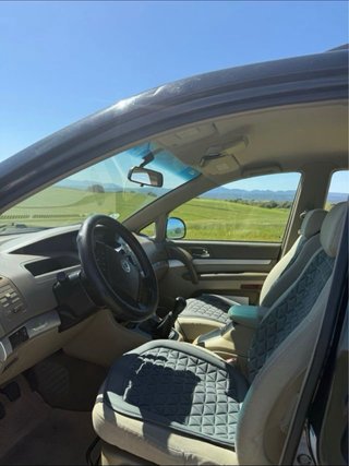 SsangYong Rodius 2011
