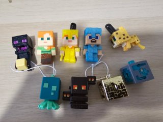 Figuras Minecraft Kinder Joy