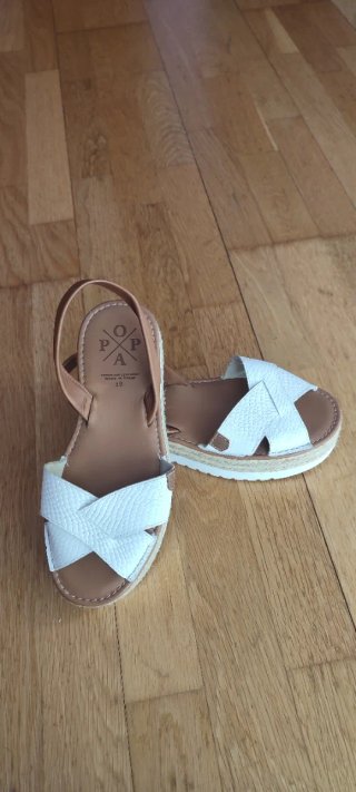 Sandalias Popa Cuña Piel Blanca y Marrón T.39
