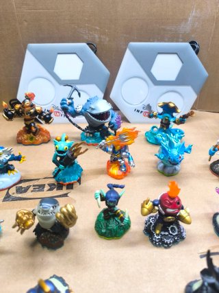Figuras y Portales Skylanders