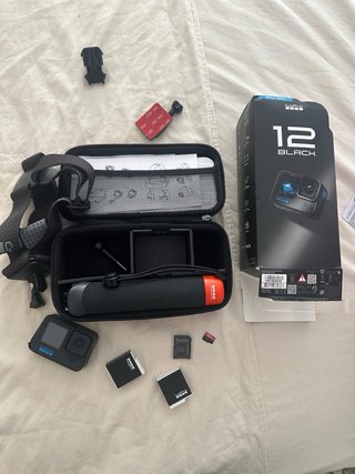 Cámara GoPro Hero 12 Negra y Roja