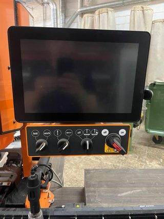 Bisagradora CNC Blum