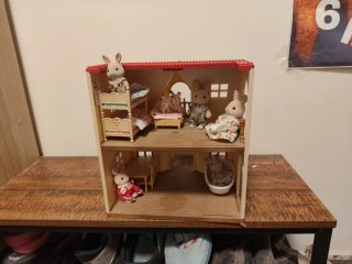 Casita Sylvanian Families + Familia Conejos+bebés