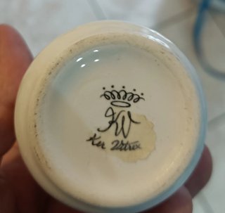 Piccolo vaso floreale in porcellana Ker Vitrex