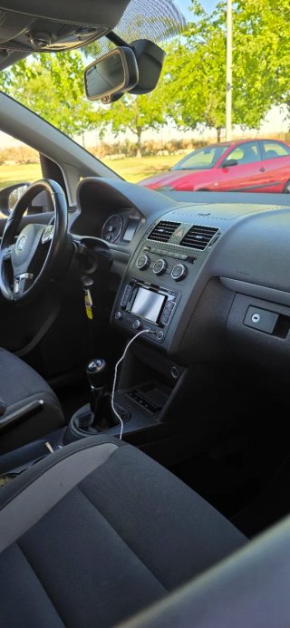Volkswagen Touran 2014