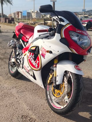 Suzuki GSXR 1000 K1 - 56.000 km