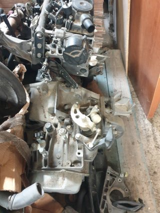 Despiece motor 2.0 HDI 130cv Inyectores bosch