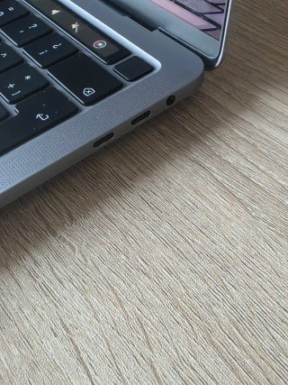 Macbook pro A2251