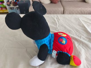 Peluche Mickey Bebé con Patita Rota