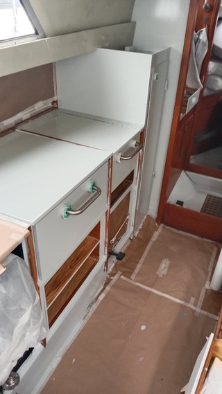 BUSCO TRABAJO COMO PINTOR