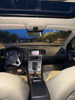 Volvo V60 D4