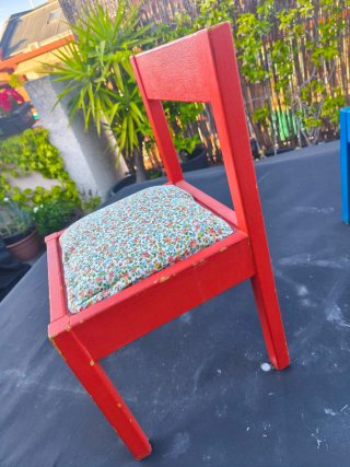 Sillitas infantiles madera restauradas