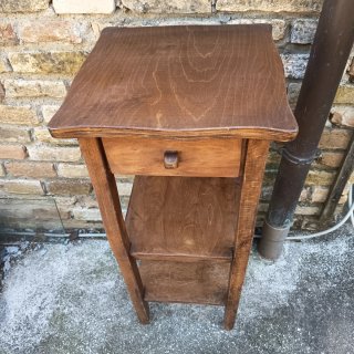 Tavolino vintage in legno marrone