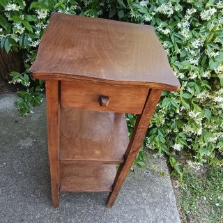 Tavolino vintage in legno marrone