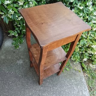 Tavolino vintage in legno marrone