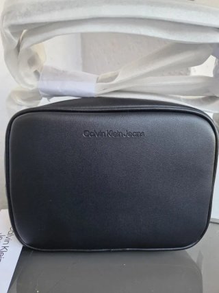 BOLSO CALVIN KLEIN JEANS NUEVO Y ORIGINAL
