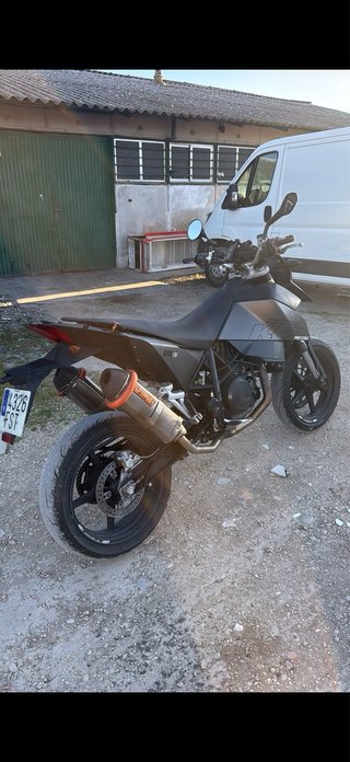KTM 690 SM Edición Prestige