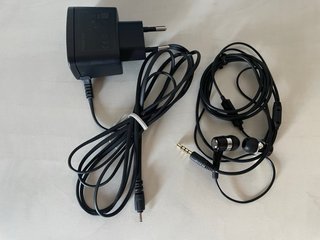 Cargador Coche Nokia,mas cosas de moviles antiguos