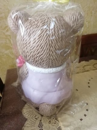 Orso in ceramica con rosa alto 33 cm