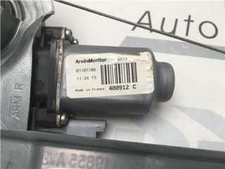 Elevalunas derecho Peugeot 207