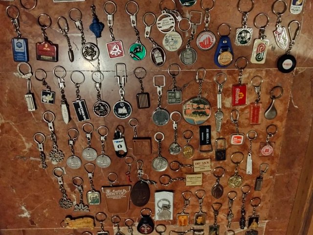 Lote de llaveros variados
