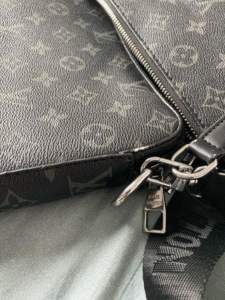 Bandolera Louis Vuitton Negro y Gris Monogram