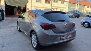 Opel Astra 2014
