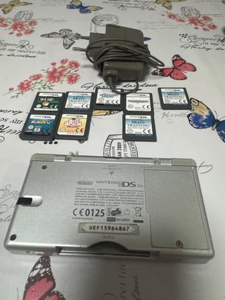 Nintendo DS Lite Plata + 14 Juegos