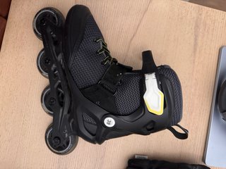 Patines Talla 39 + Protecciones