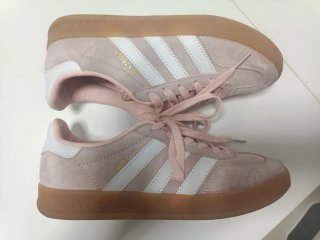 Adidas Gazelle rosas y blancas