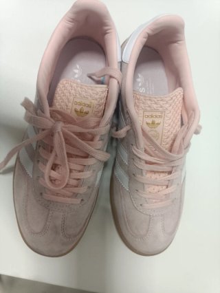 Adidas Gazelle rosas y blancas