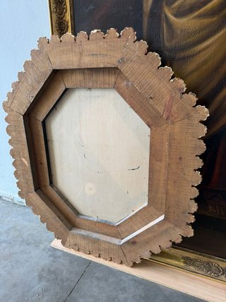 Fantástica pareja de espejos octagonales dorados