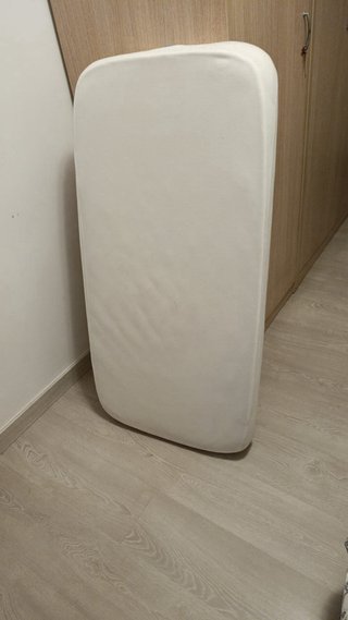 Cuna de viaje + colchón