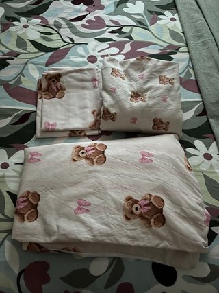 Funda nórdica,bajera y 2 fundas almohada